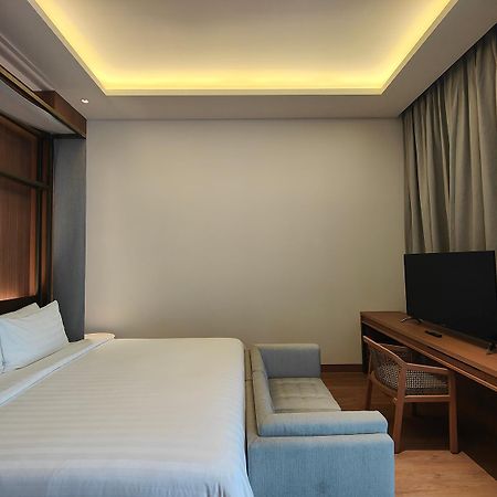 ג'קרטה Ra Suites Simatupang מראה חיצוני תמונה